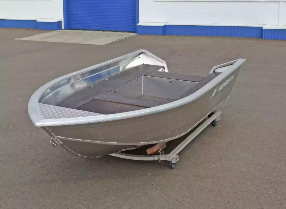Алюминиевая лодка  Неман-420 в Перми