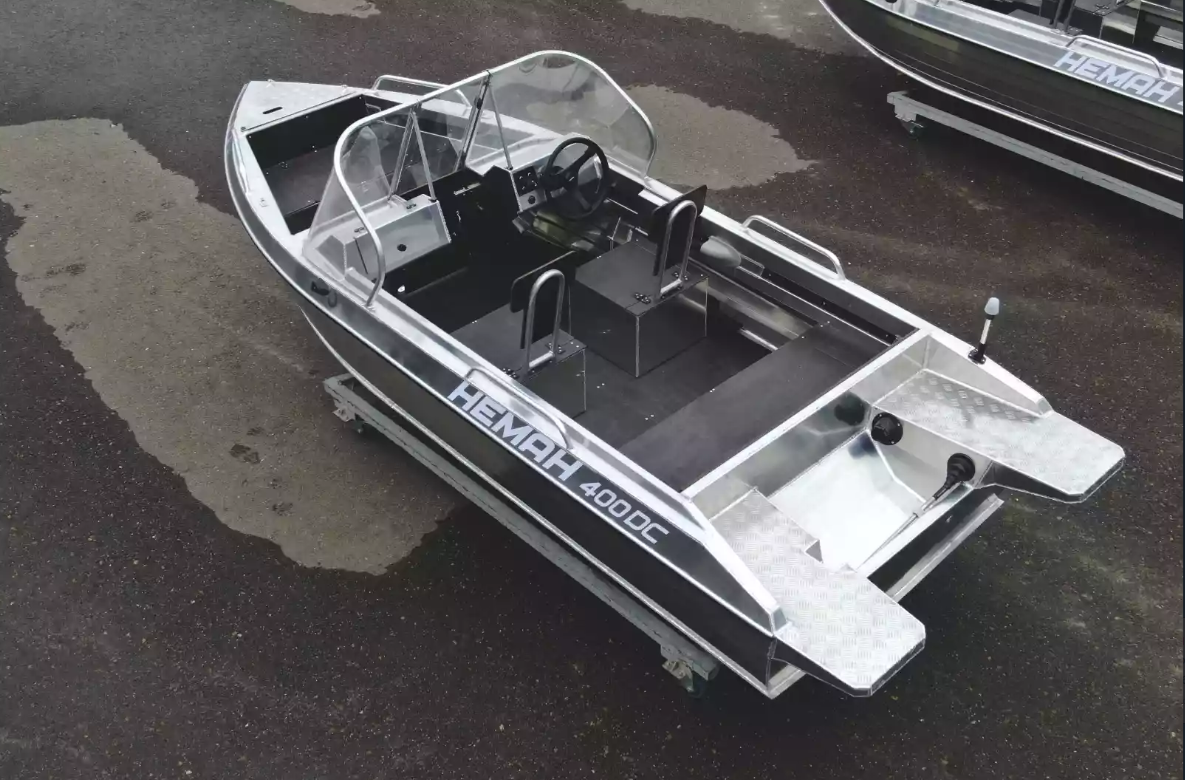 Алюминиевый катер Neman-400 DC в Перми