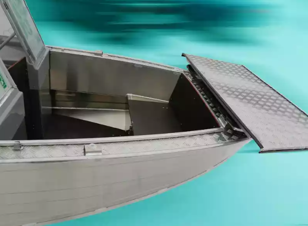 Алюминиевый катер Wyatboat-430T DCM Трансформер в Перми