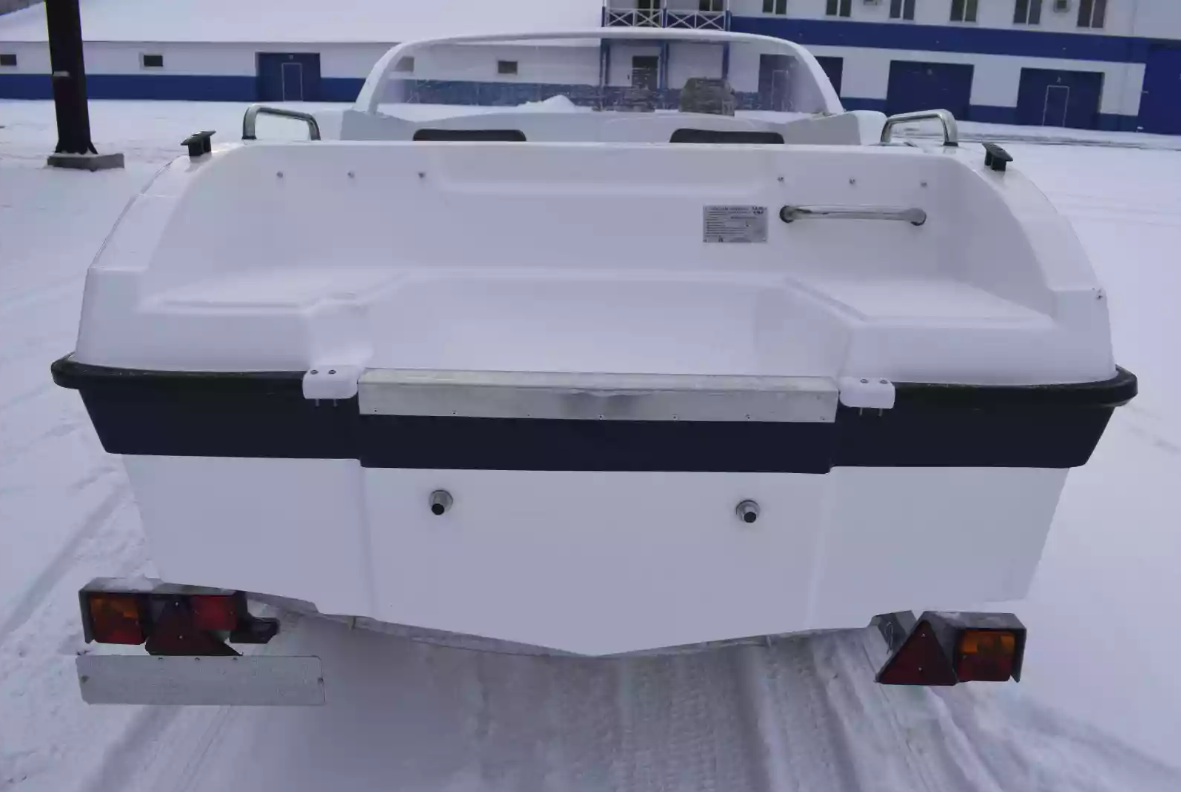 Стеклопластиковый катер Neman-450 в Перми