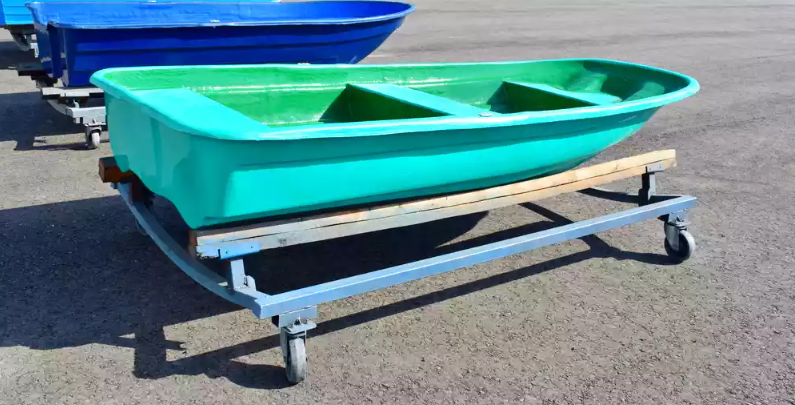 Стеклопластиковая лодка Старт (тримаран) в Перми