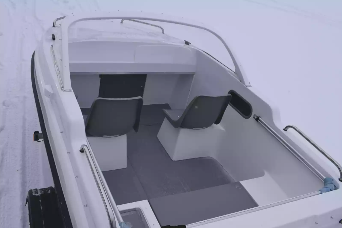 Стеклопластиковый катер Neman-450 в Перми