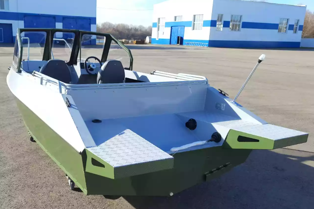 Алюминиевый катер Неман-550 DC Pro в Перми