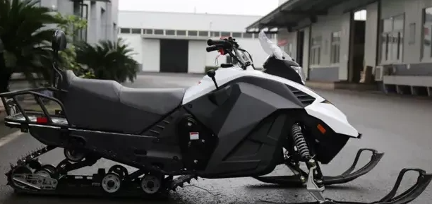 Снегоход ULAR 220 в Перми