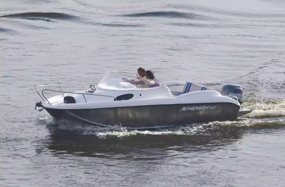 Комбинированный катер Neman-530 с каютой в Перми