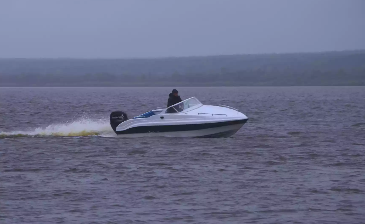 Стеклопластиковый катер Neman-500 Р в Перми