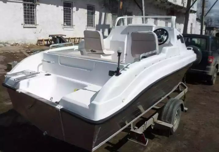 Комбинированный катер Neman-500 с каютой в Перми