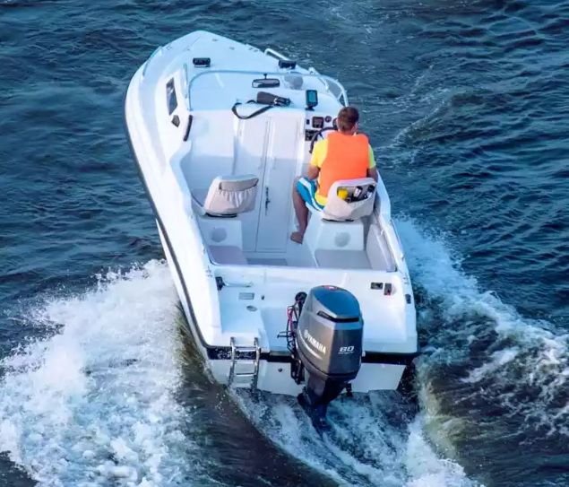 Стеклопластиковый катер Neman-500 в Перми