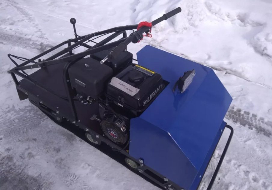 Мотобуксировщик AhtaR ЗИМА с реверсом (задний ход) в Перми