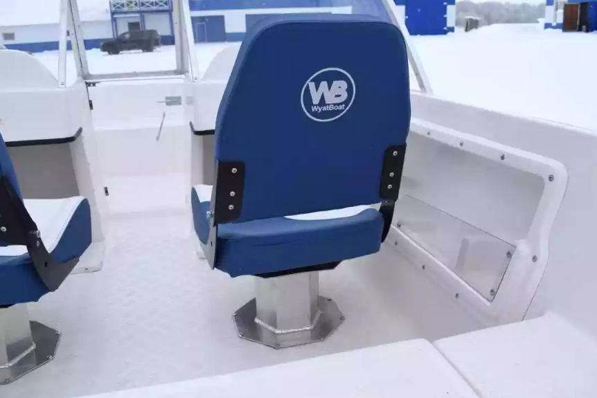 Стеклопластиковый катер Wyatboat-430DCМ (килевая) в Перми
