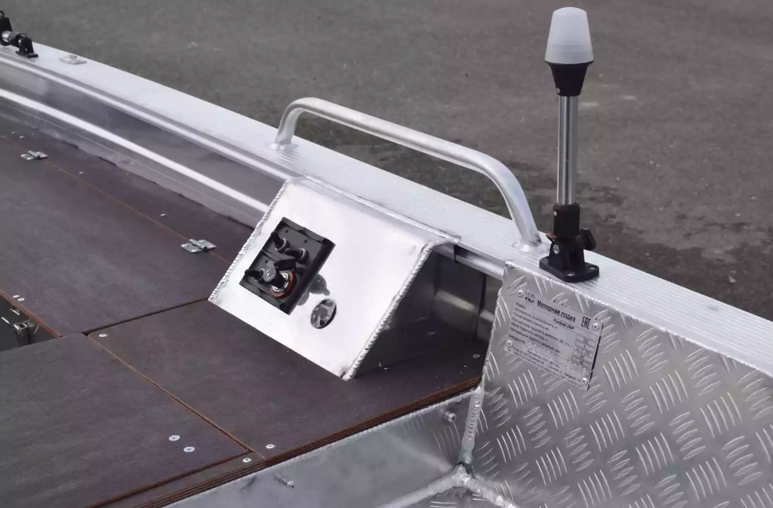 Алюминиевая лодка Wyatboat-390РМ в Перми