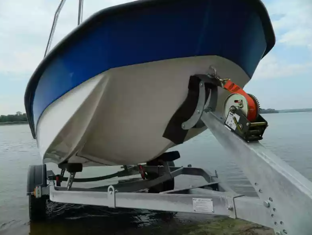 Стеклопластиковый катер Wyatboat-430 DCM (тримаран) в Перми