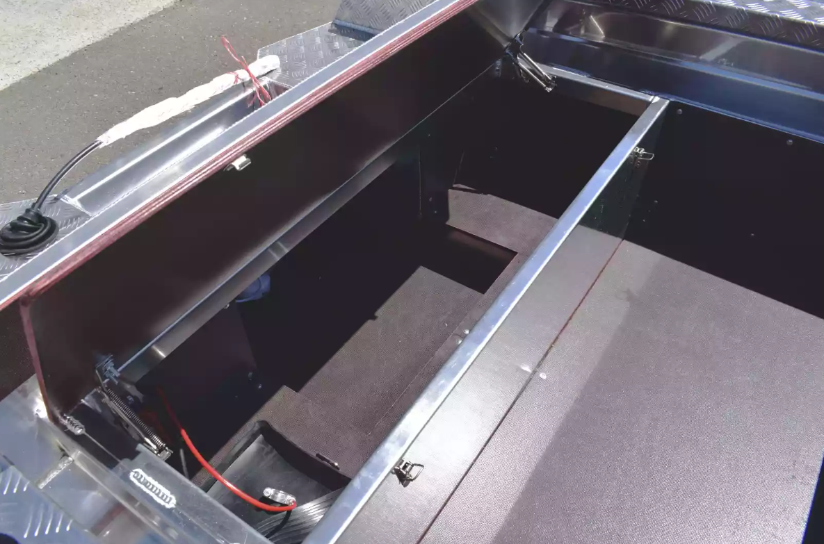 Алюминиевый катер Wyatboat-390 DCM в Перми