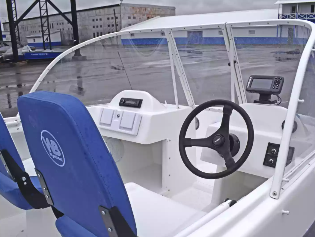 Стеклопластиковый катер Wyatboat-430DCМ (килевая) в Перми