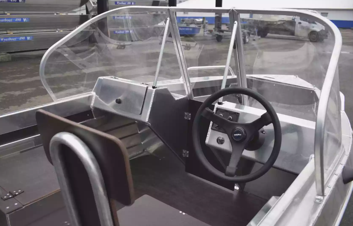 Алюминиевый катер Neman-400 DC в Перми