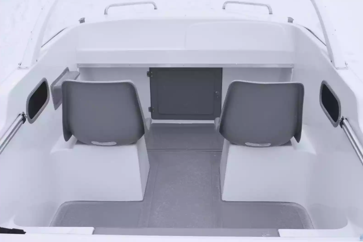 Стеклопластиковый катер Neman-450 в Перми