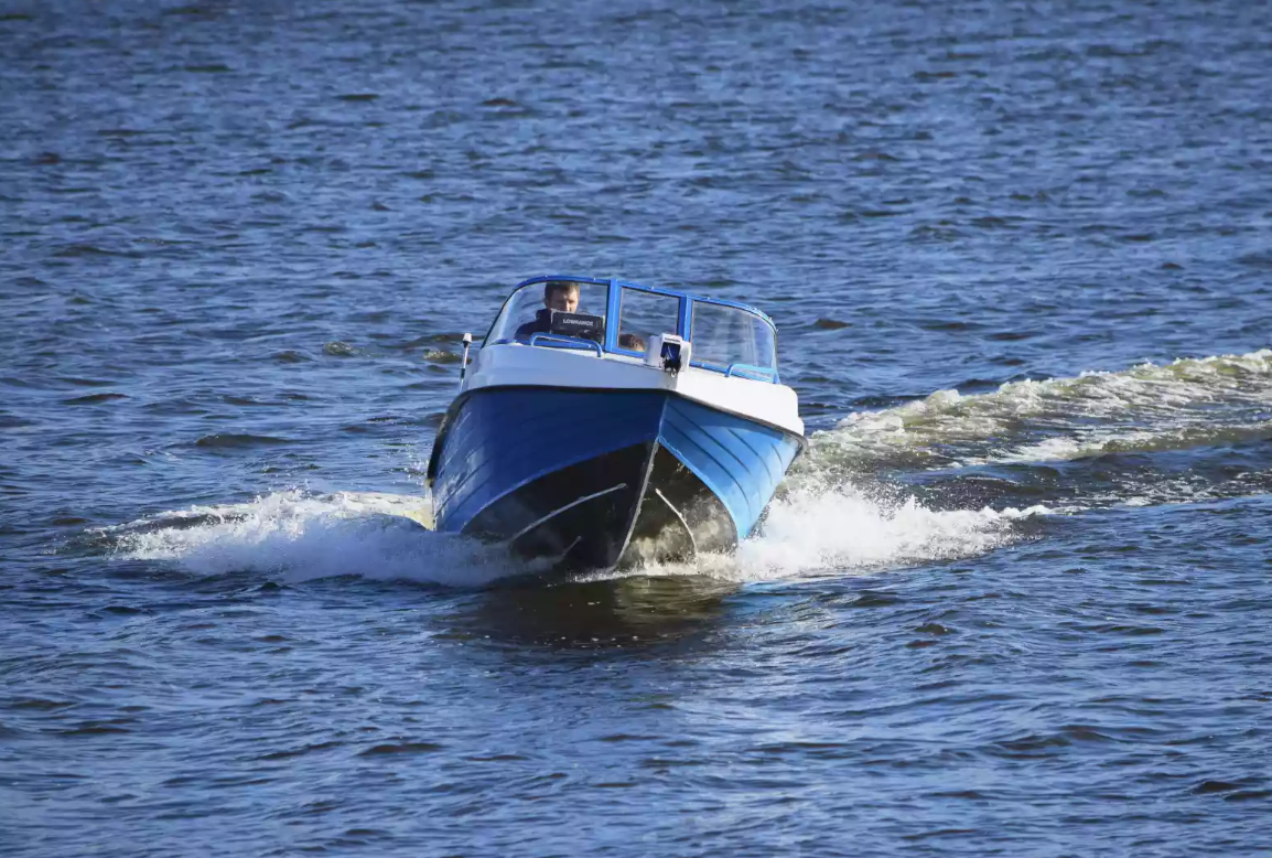 Комбинированный катер Neman-450 Open в Перми