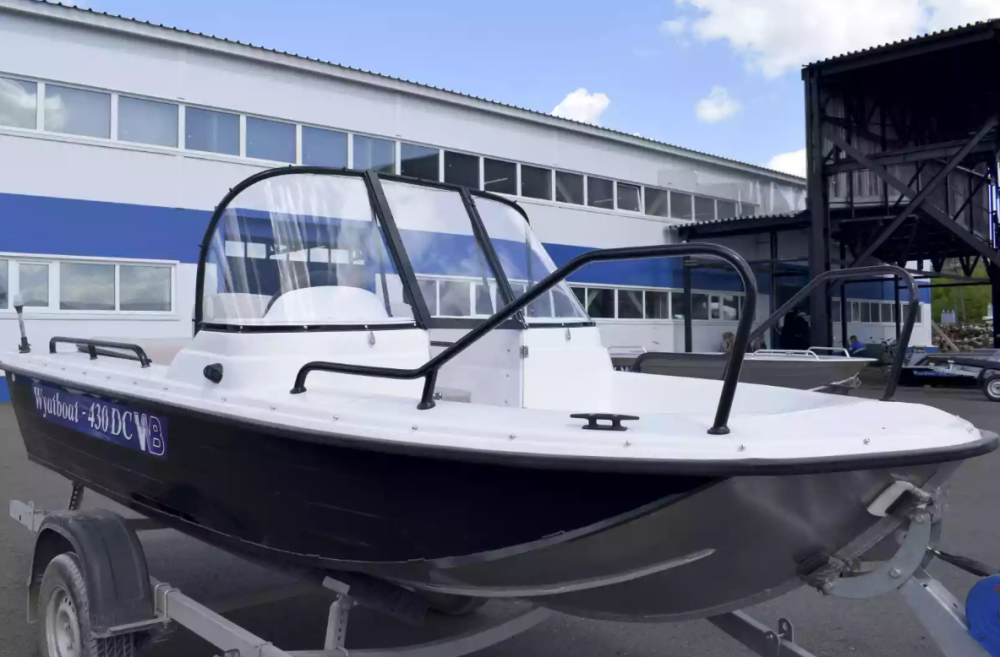 Комбинированный катер Wyatboat-430 DC в Перми