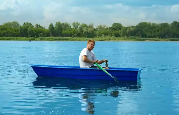 Стеклопластиковая лодка Малютка в Перми