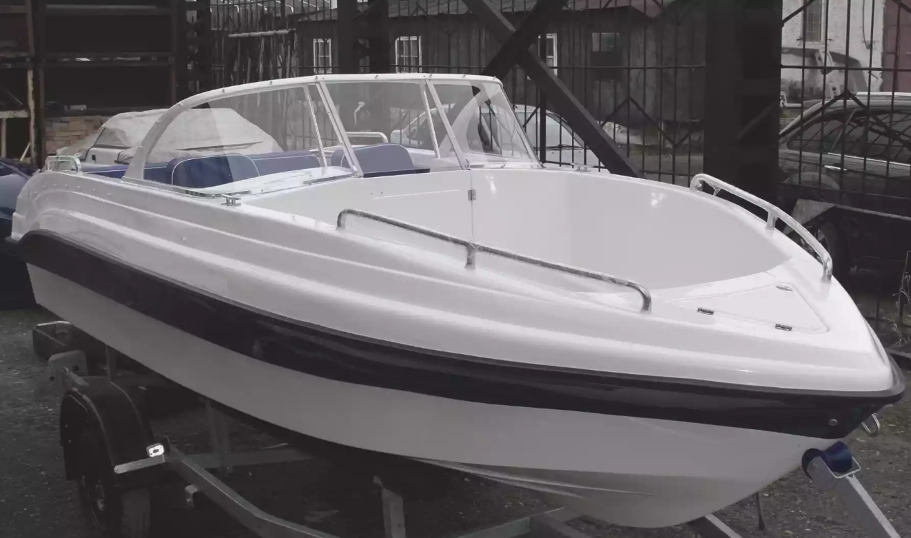 Стеклопластиковый катер Neman-500 Open в Перми