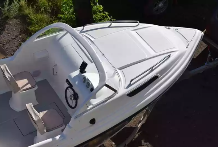 Комбинированный катер Neman-550 с каютой в Перми