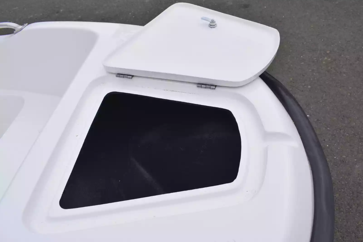 Стеклопластиковая лодка Пингвин New (тримаран) в Перми