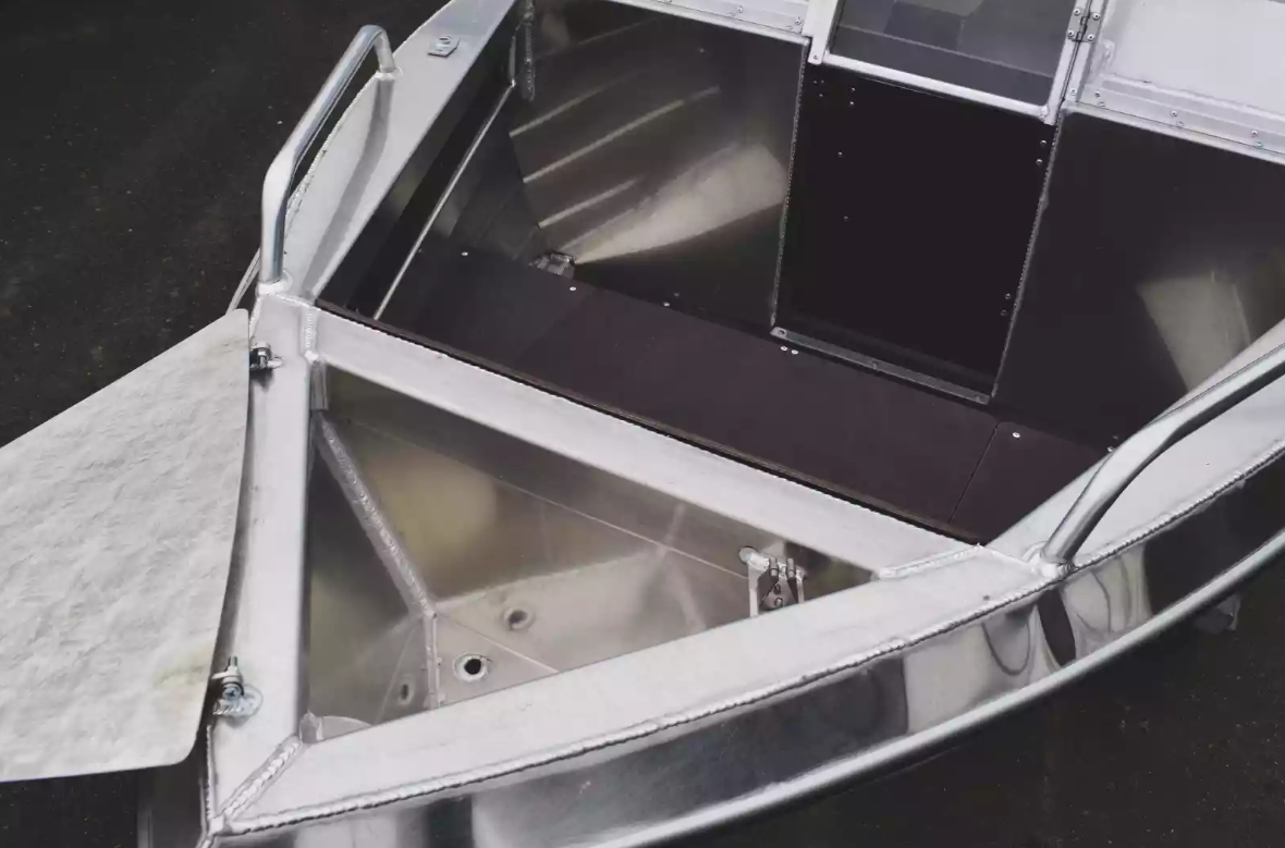 Алюминиевый катер Neman-400 DC в Перми