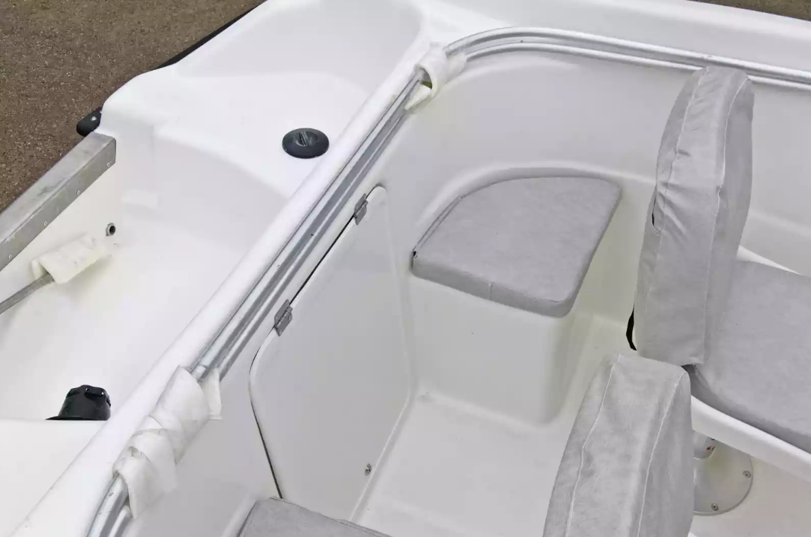Комбинированный катер Wyatboat-470 П в Перми Комбинированный катер Wyatboat-470 П в Перми