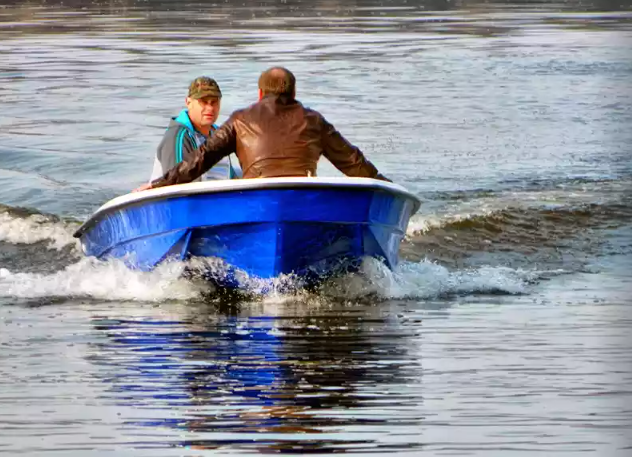 Стеклопластиковая лодка Wyatboat 430 тримаран в Перми