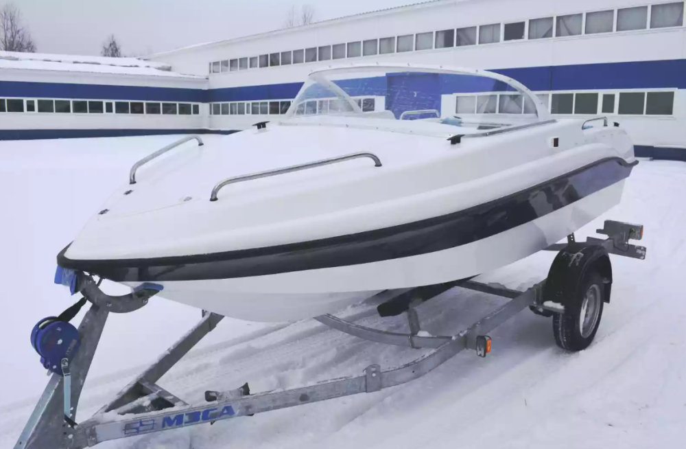 Стеклопластиковый катер Neman-450 в Перми