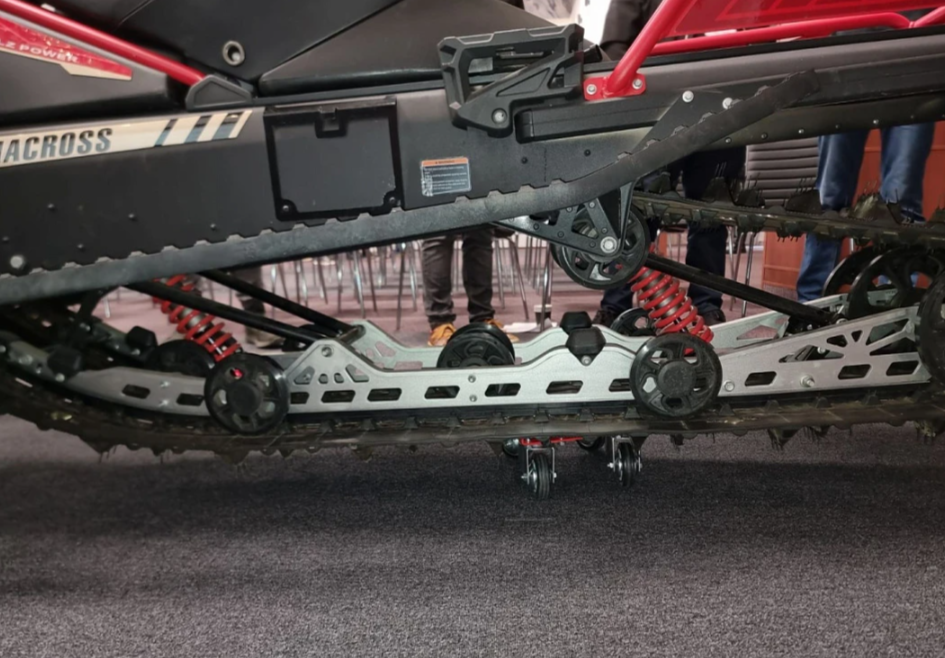 Снегоход AODES Siberiacross 1000 WT 508mm LCD 6.8 в Перми