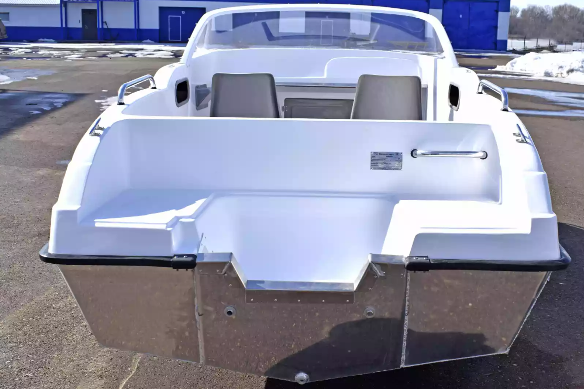 Комбинированный катер Neman-500 P в Перми