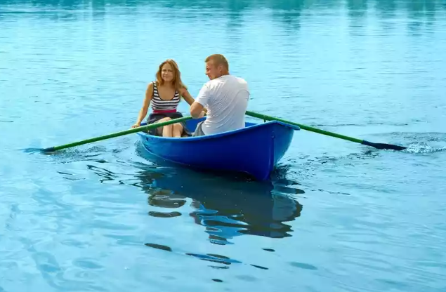 Стеклопластиковая лодка Дельфин в Перми