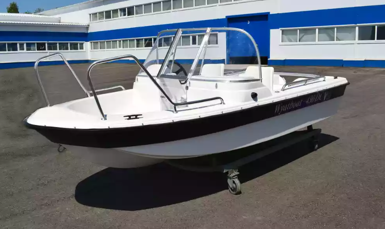 Стеклопластиковый катер Wyatboat-430 DC (тримаран) в Перми