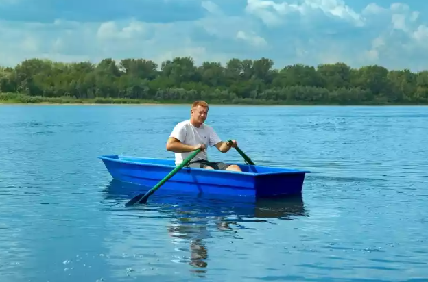 Стеклопластиковая лодка Малютка в Перми