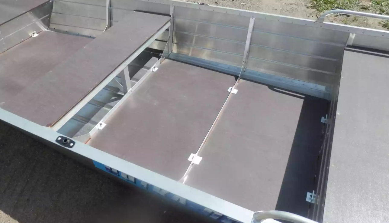 Алюминиевая лодка Вятка-Профи 32 в Перми