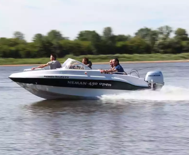 Стеклопластиковый катер Neman-450 Open в Перми