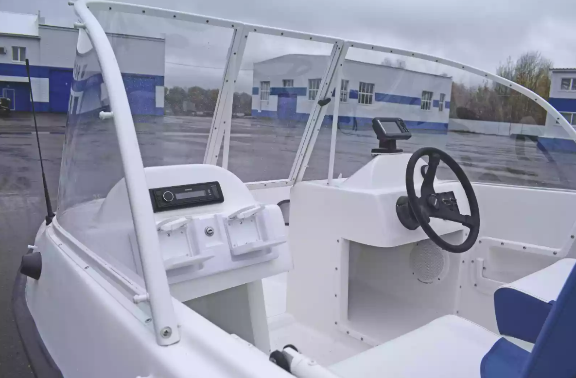 Стеклопластиковый катер Wyatboat-430DCМ (килевая) в Перми