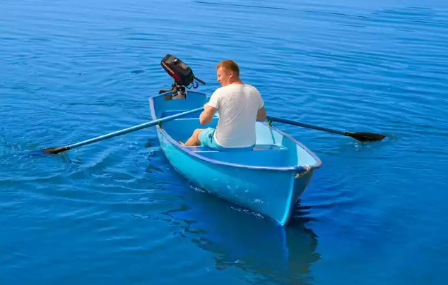 Стеклопластиковая лодка Омуль в Перми