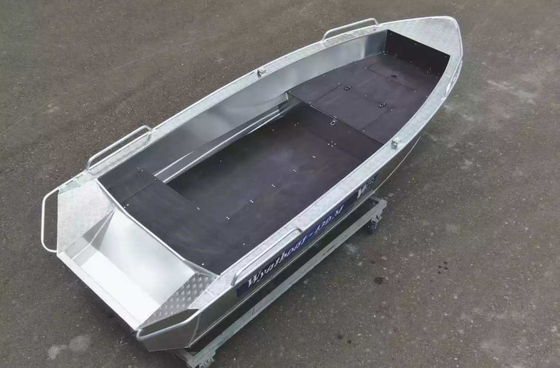Алюминиевая лодка  Wyatboat-430М FISH в Перми