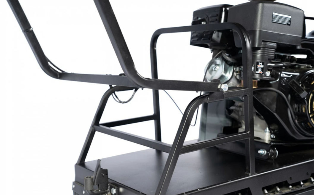 Мотобуксировщик БУРЛАК-M2 LFS 15 л.с.(передний привод, склизы) в Перми