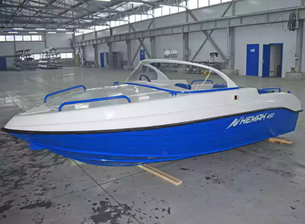 Комбинированный катер Neman-450 в Перми