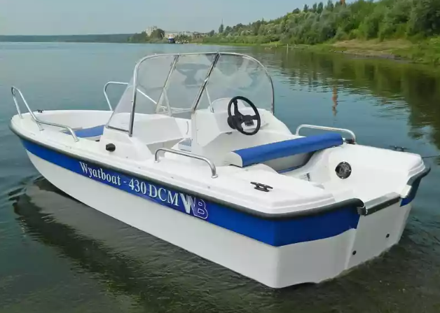 Стеклопластиковый катер Wyatboat-430 DCM (тримаран) в Перми