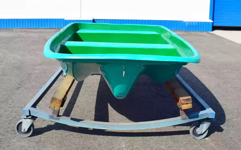 Стеклопластиковая лодка Старт (тримаран) в Перми