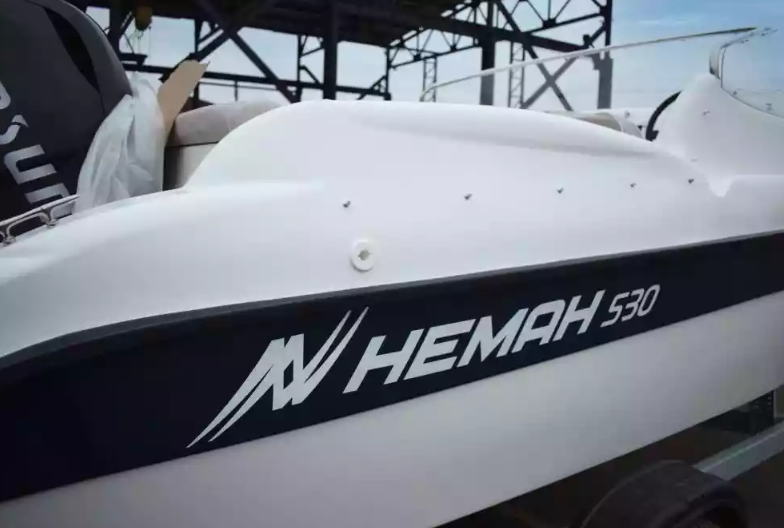 Стеклопластиковый катер Neman-530 с каютой в Перми