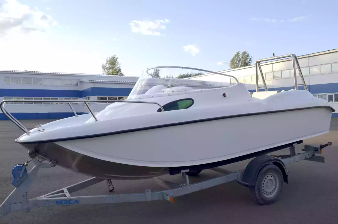 Комбинированный катер Neman-530 с каютой в Перми