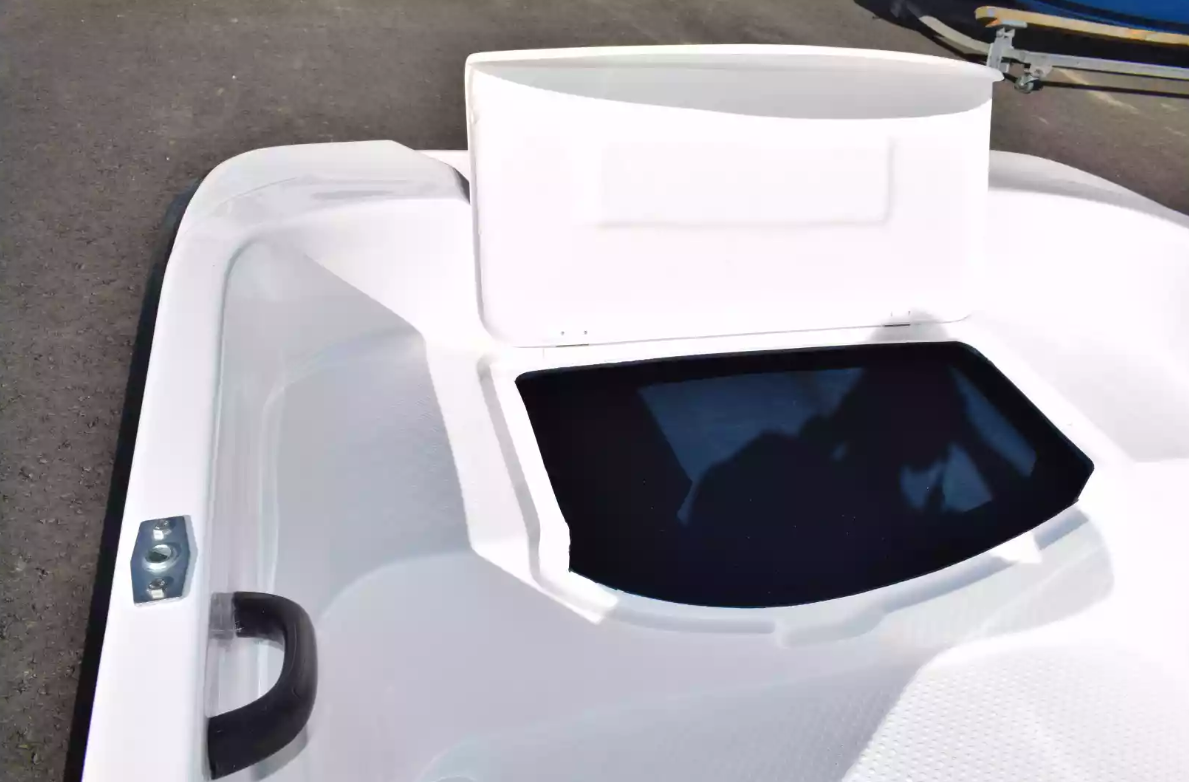 Стеклопластиковая лодка Пингвин (тримаран) в Перми