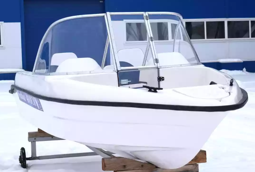 Стеклопластиковый катер Wyatboat-430DCМ (килевая) в Перми