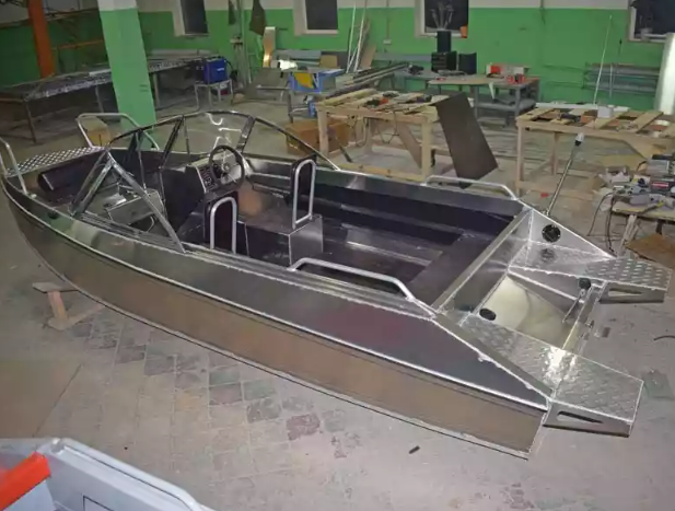 Алюминиевый катер Неман-500 DC (без покраски) в Перми