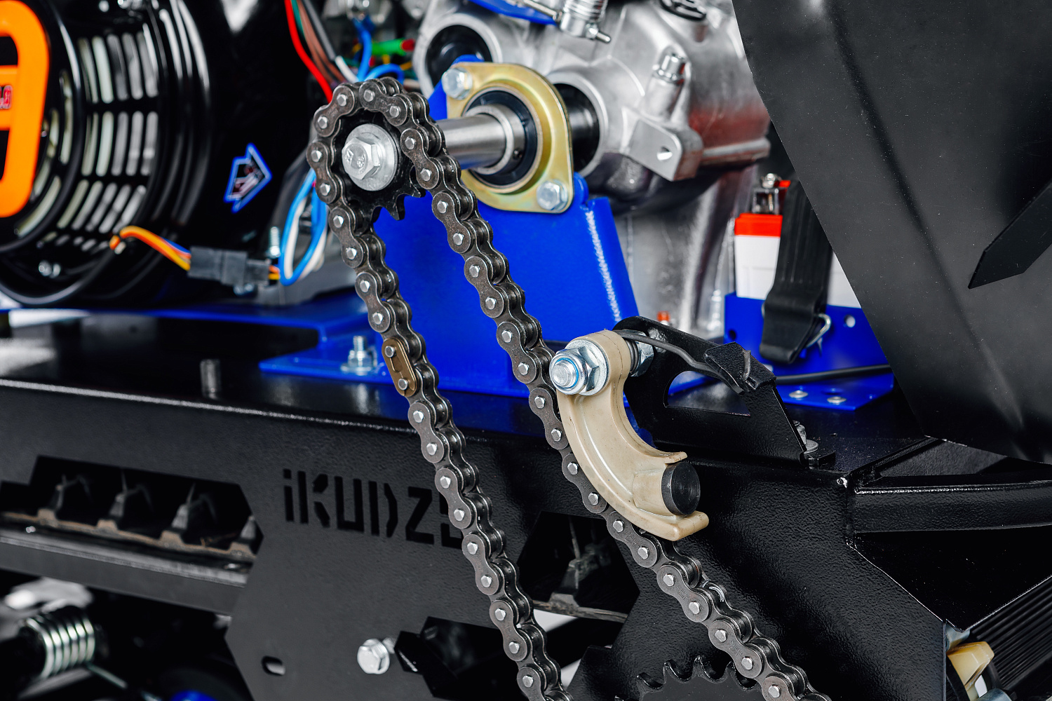 МОТОБУКСИРОВЩИК IKUDZO LONG 2.0 1700/500 EKR19 в Перми